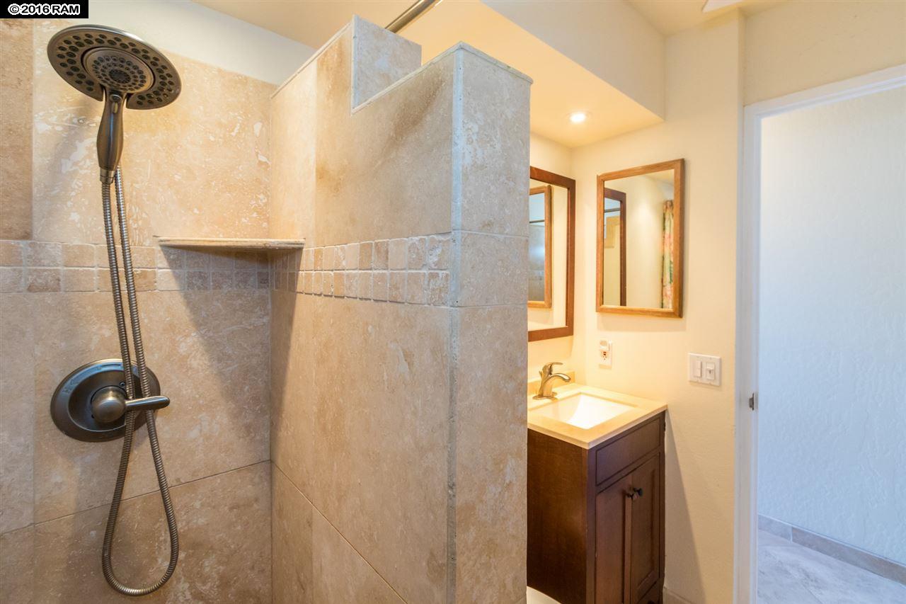 Mahina Surf condo # 208, Lahaina, Hawaii - photo 19 of 30