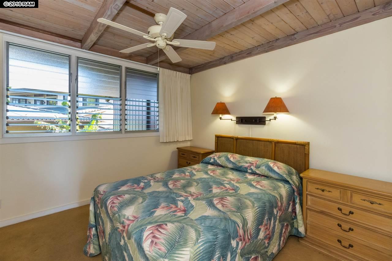 Mahina Surf condo # 208, Lahaina, Hawaii - photo 20 of 30