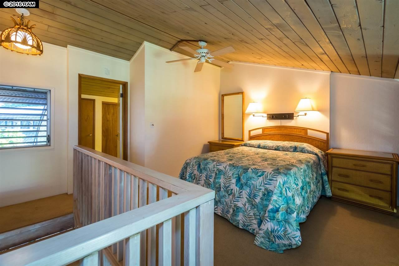 Mahina Surf condo # 208, Lahaina, Hawaii - photo 25 of 30