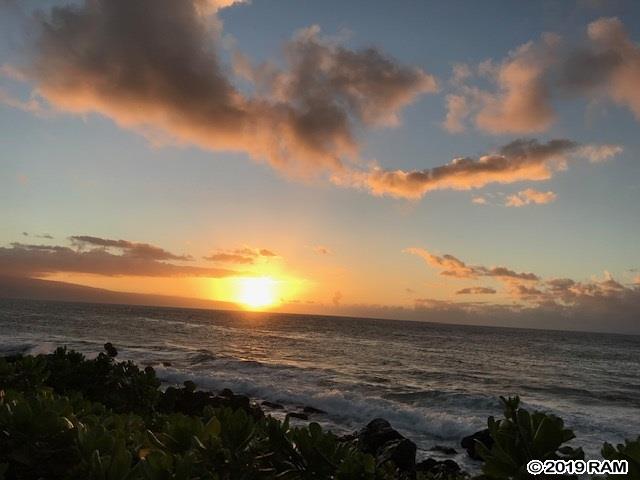 Mahina Surf condo # 209, Lahaina, Hawaii - photo 8 of 21