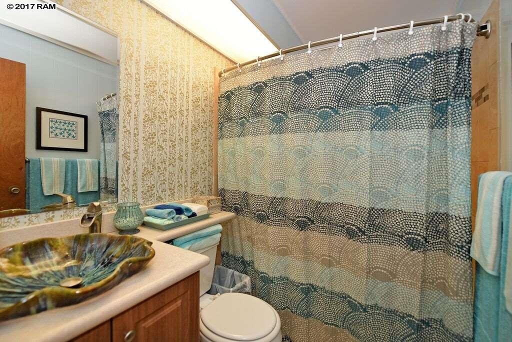 Mahina Surf condo # 215, Lahaina, Hawaii - photo 12 of 16