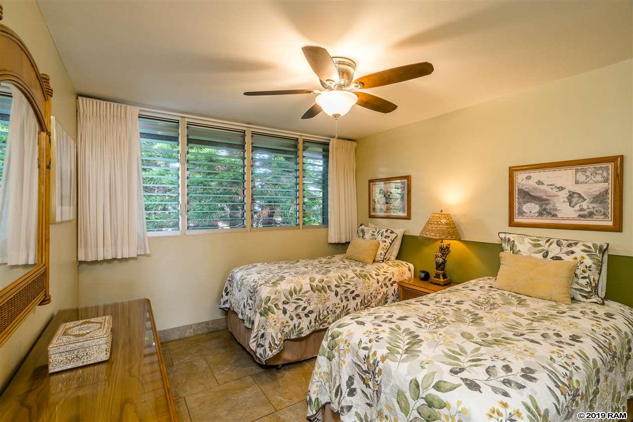 Mahina Surf condo # 222, Lahaina, Hawaii - photo 16 of 25