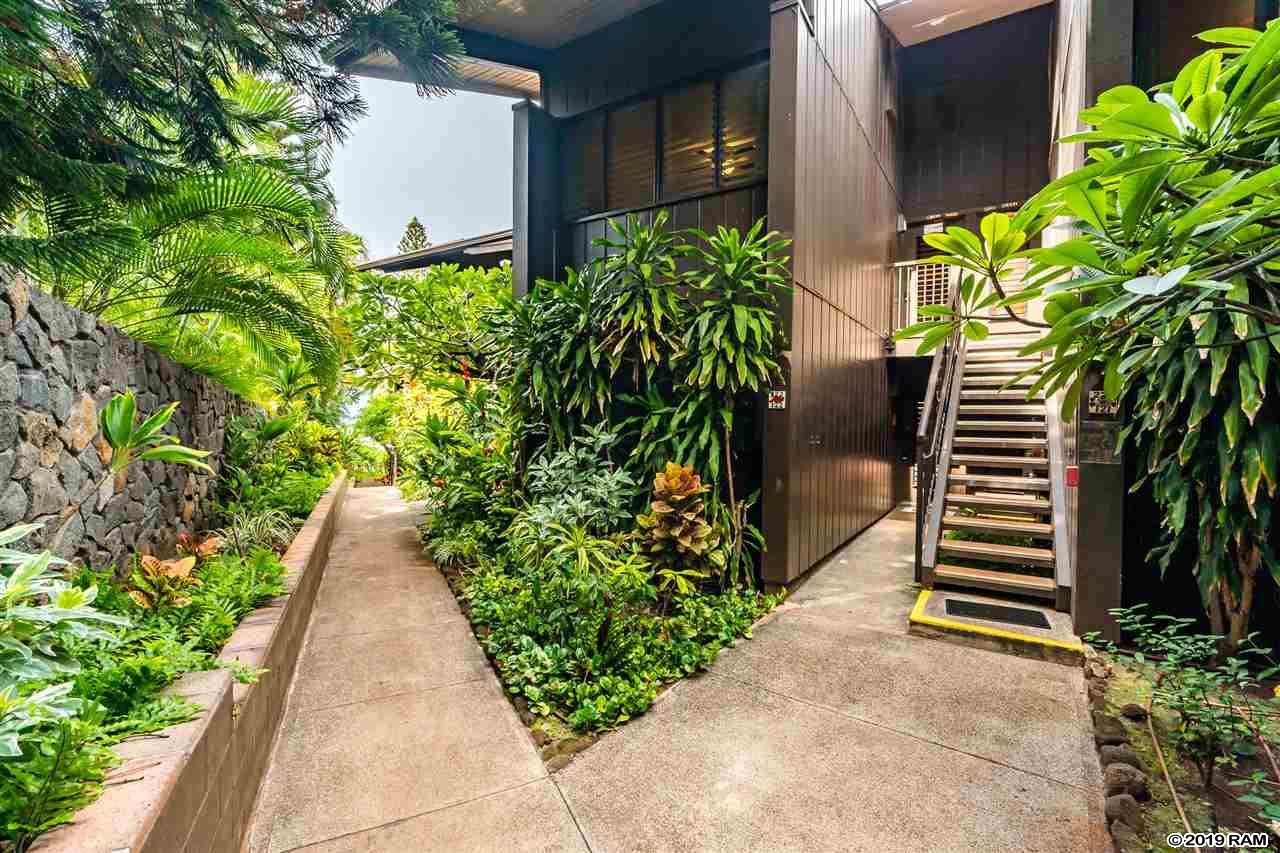 Mahina Surf condo # 222, Lahaina, Hawaii - photo 18 of 25