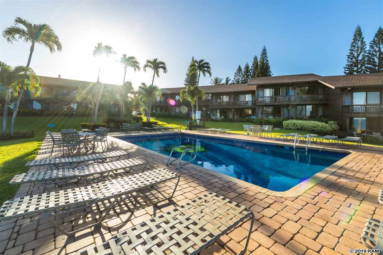 Mahina Surf condo # 222, Lahaina, Hawaii - photo 23 of 25