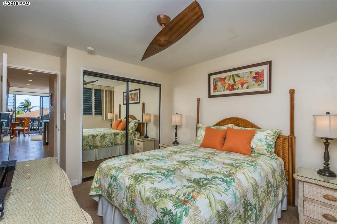 Mahina Surf condo # 223, Lahaina, Hawaii - photo 17 of 30