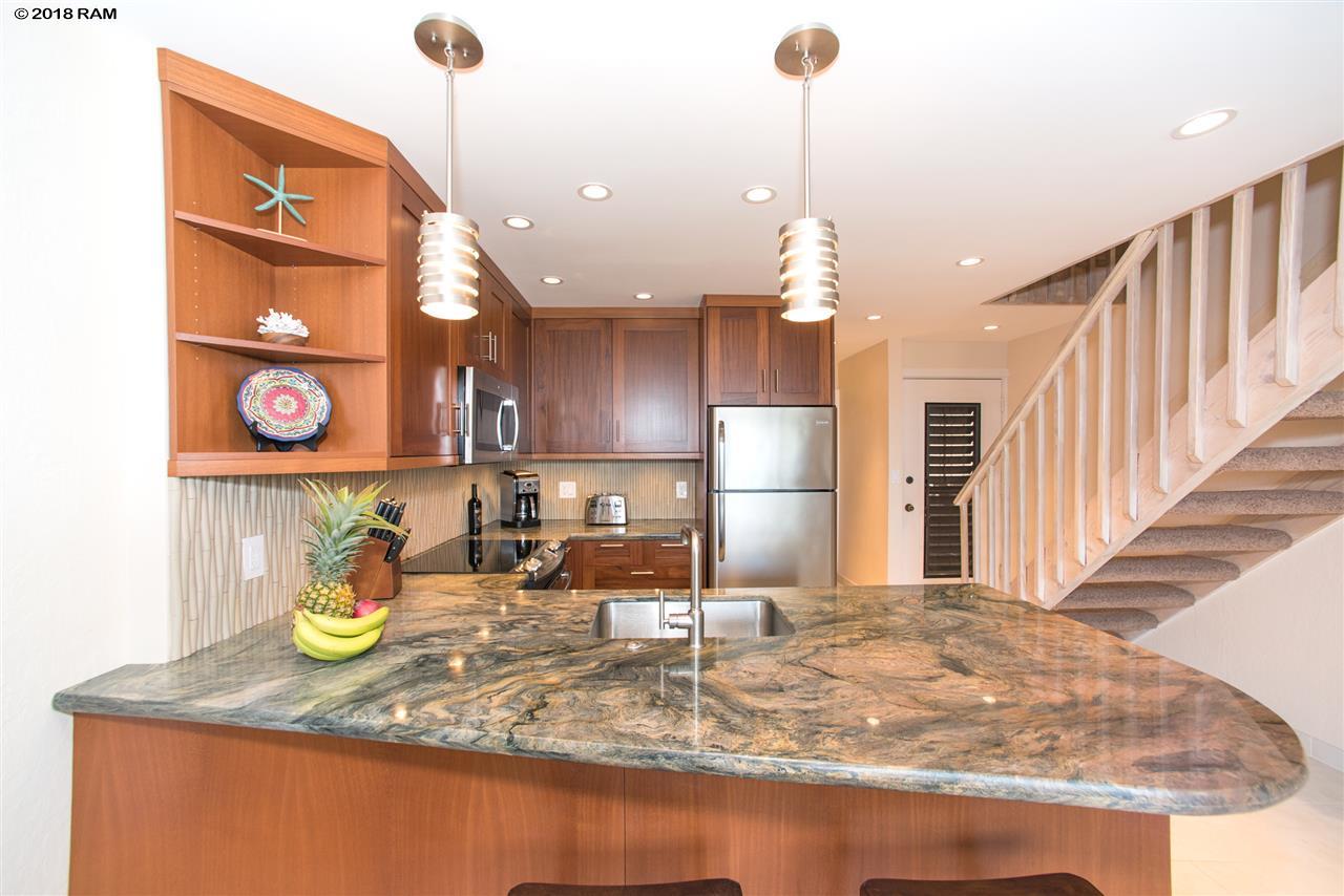 Mahina Surf condo # 223, Lahaina, Hawaii - photo 28 of 30