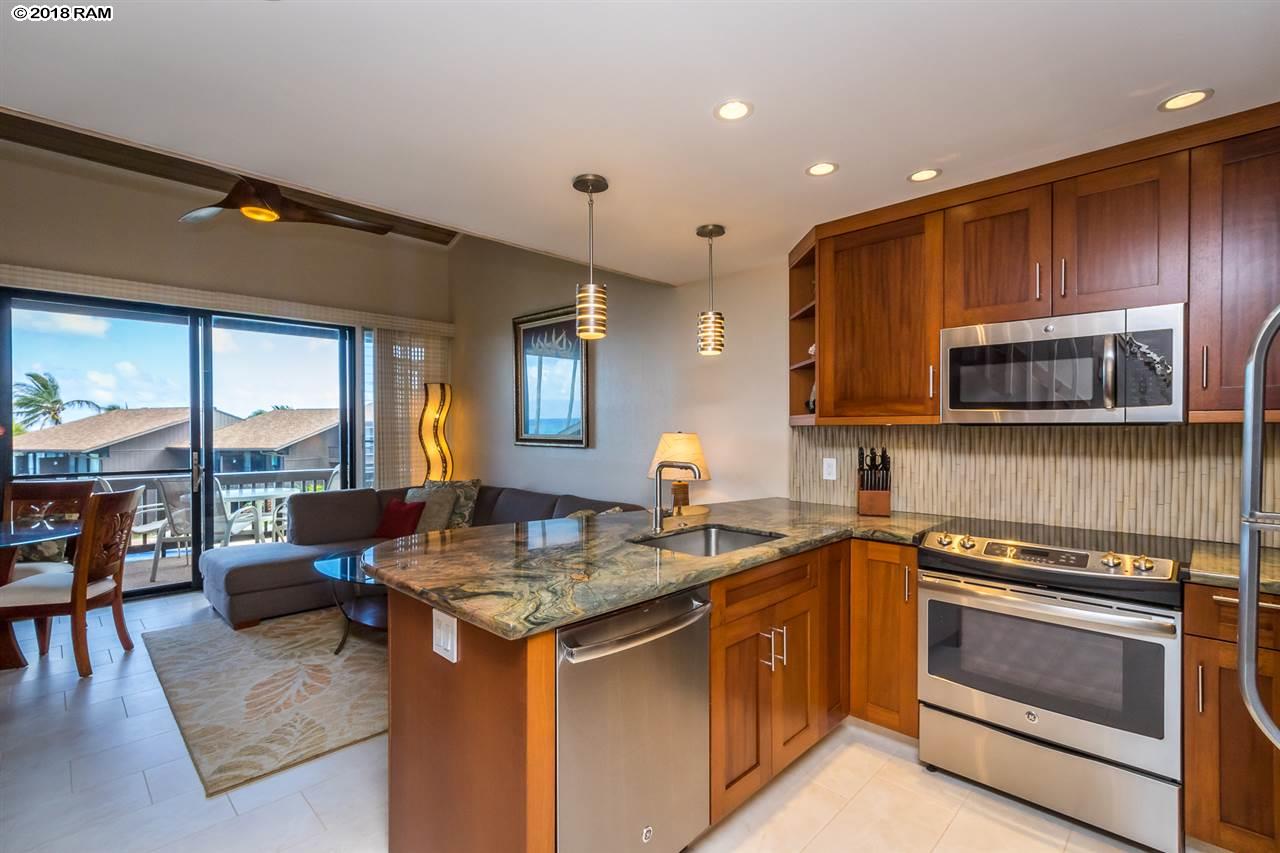 Mahina Surf condo # 223, Lahaina, Hawaii - photo 7 of 30