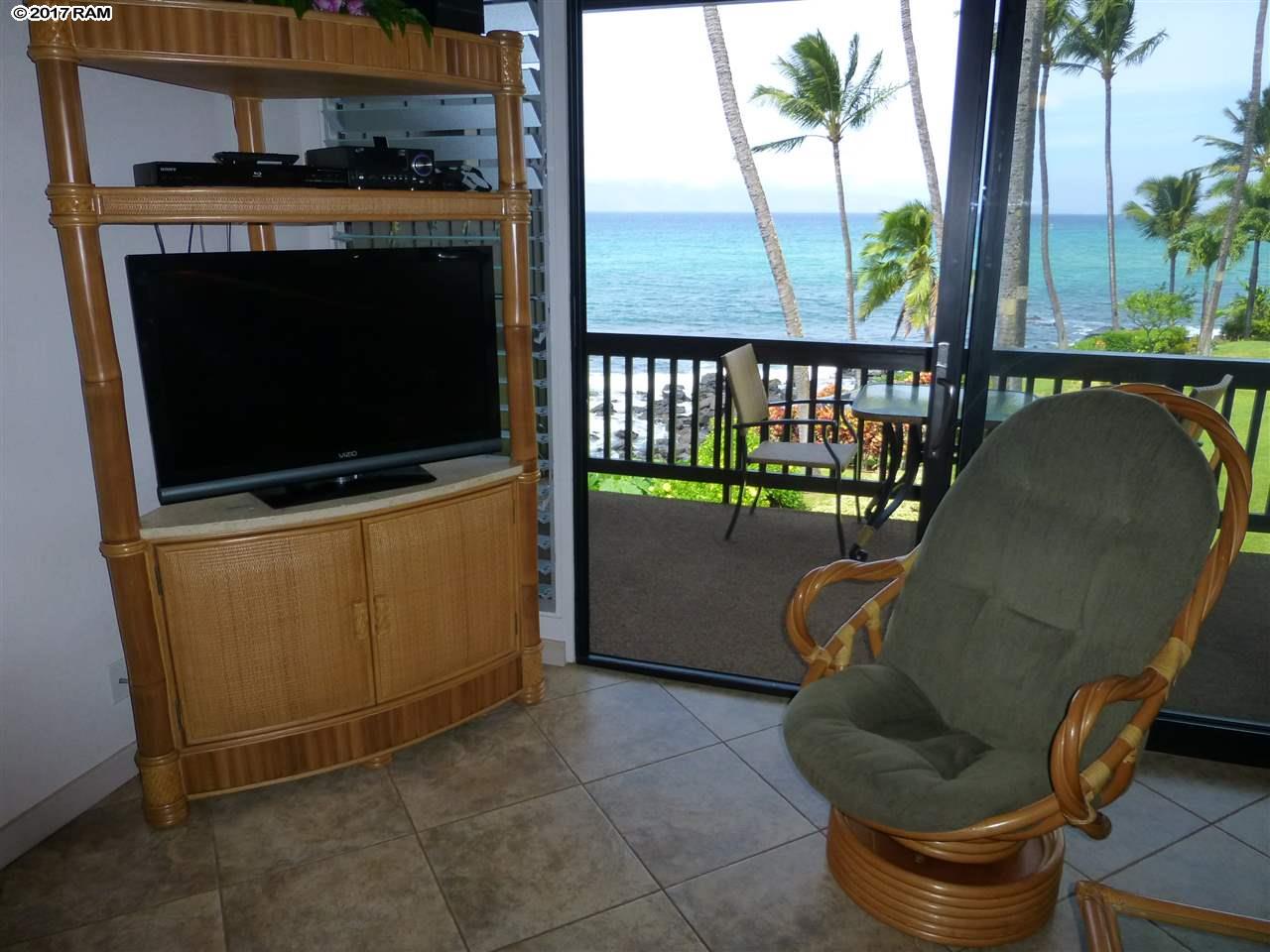 Mahina Surf condo # 227, Lahaina, Hawaii - photo 7 of 30