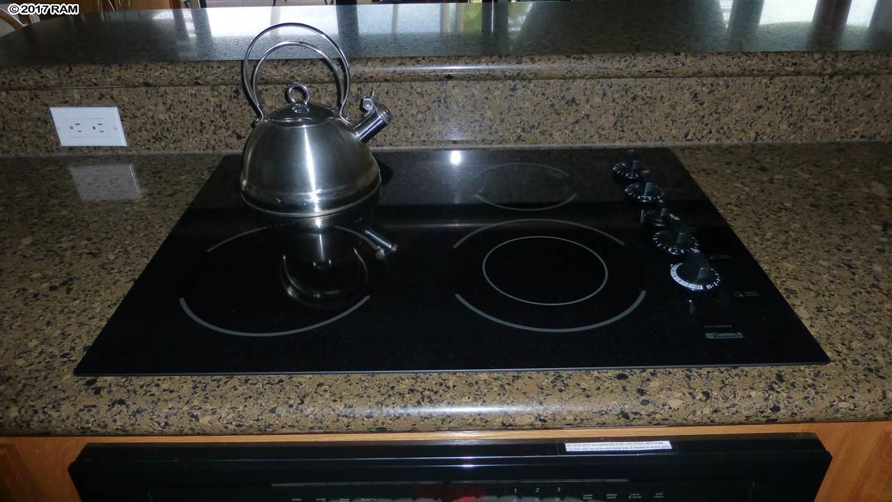 Mahina Surf condo # 227, Lahaina, Hawaii - photo 10 of 30