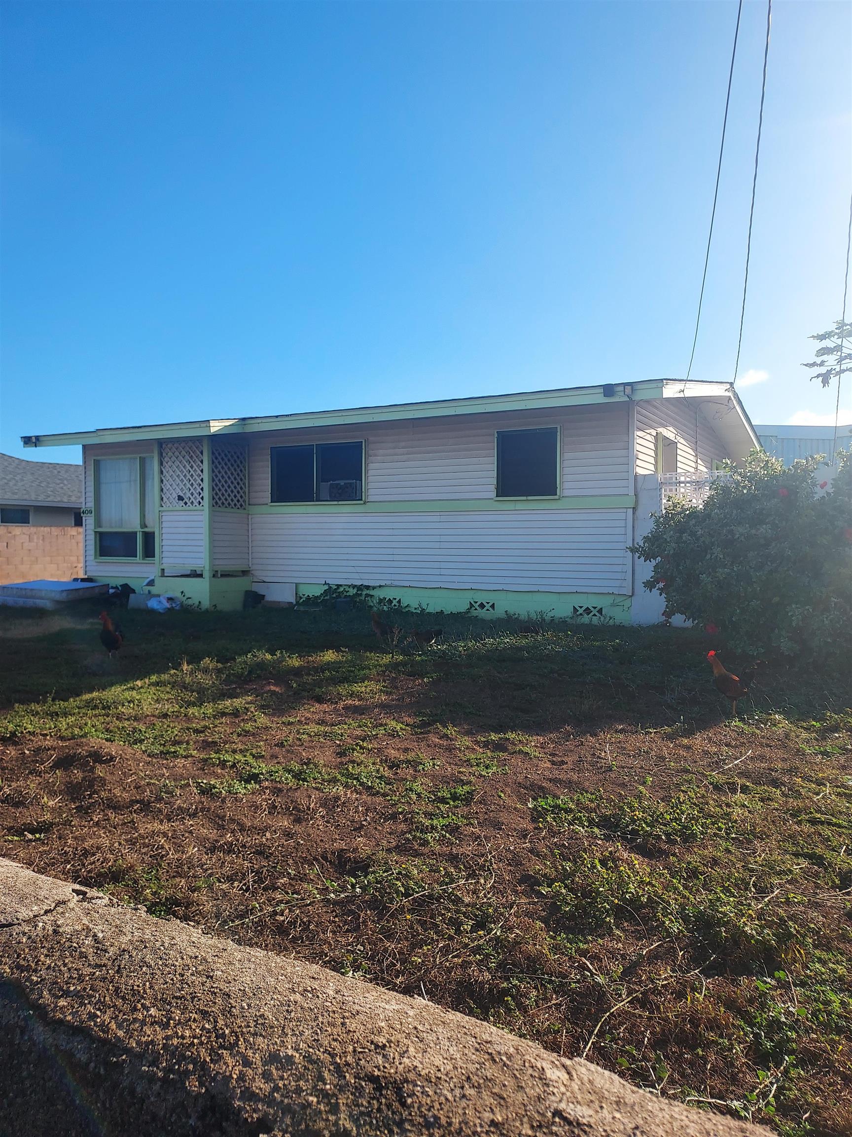 409  Waiehu Beach Rd , Wailuku home - photo 2 of 9