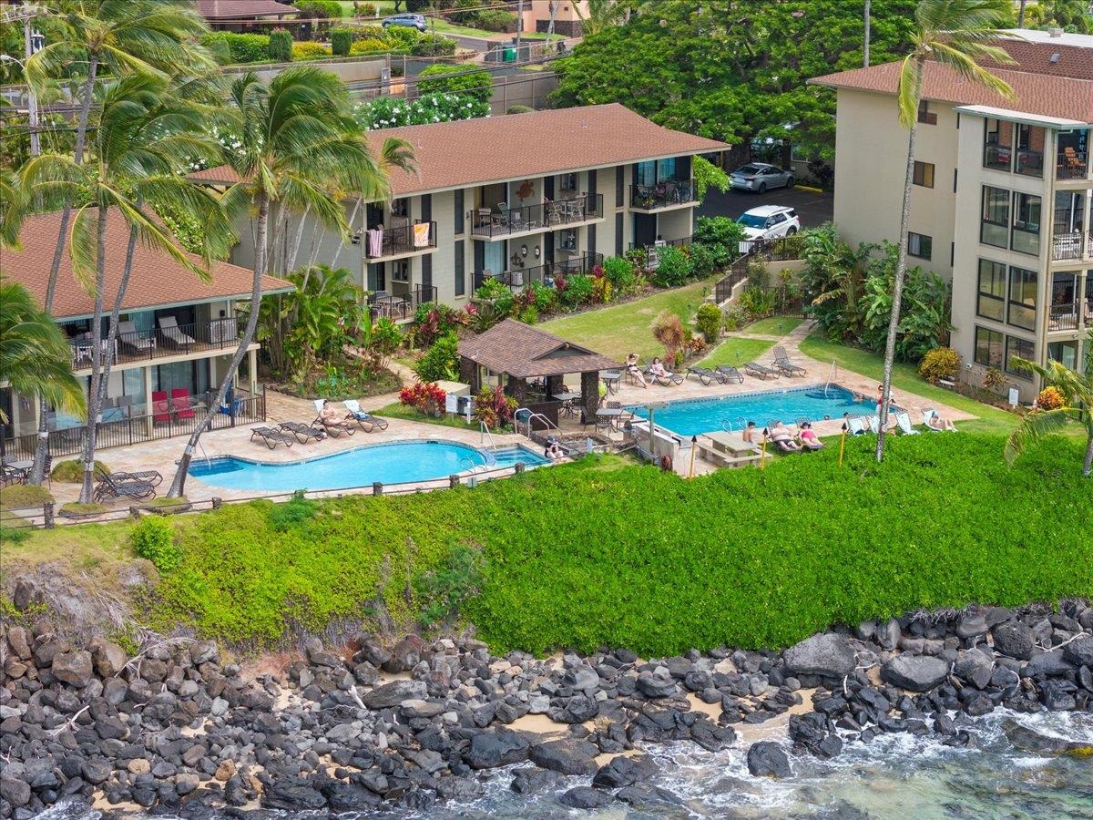 Noelani condo # 115, Lahaina, Hawaii - photo 37 of 45