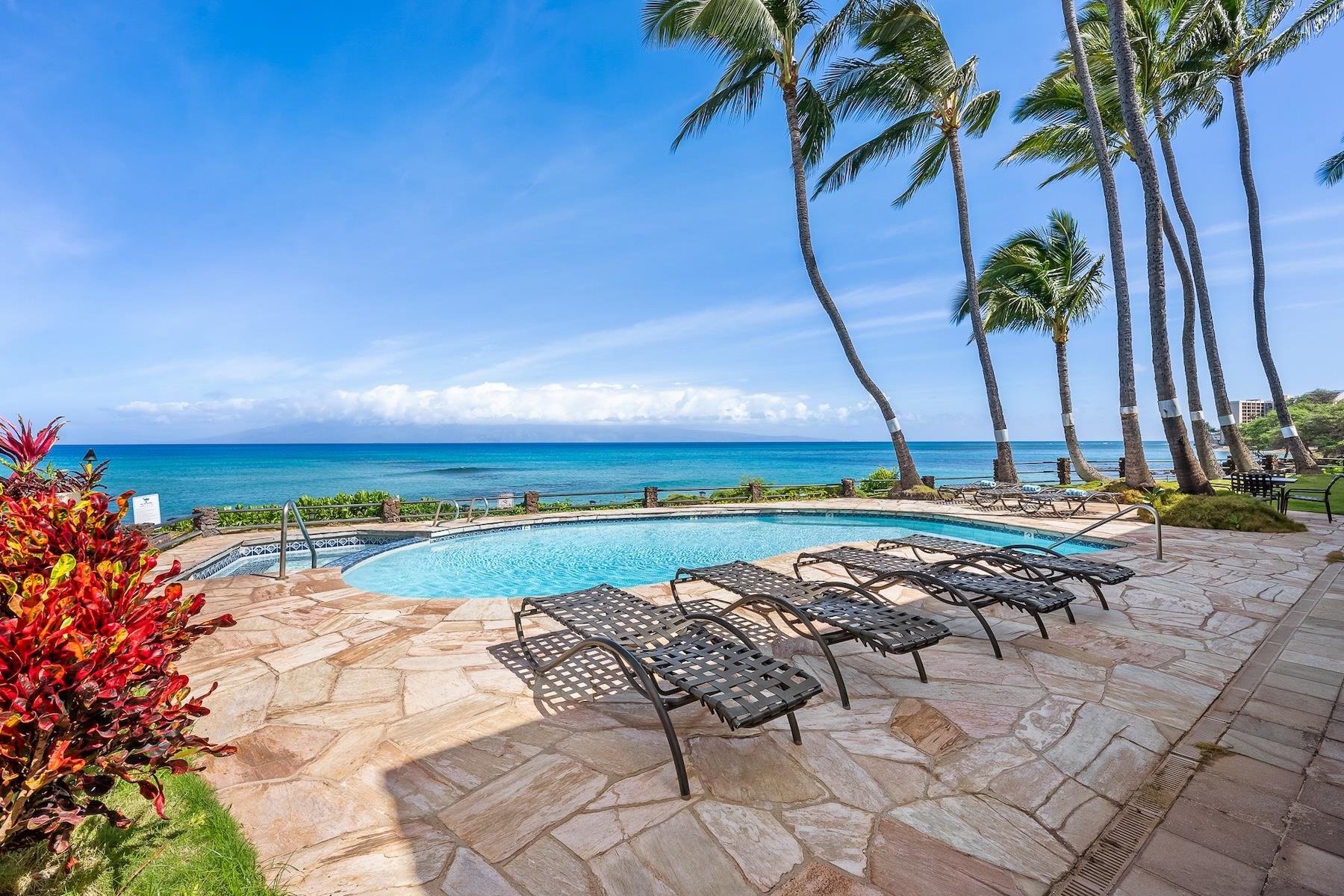 Noelani condo # 117, Lahaina, Hawaii - photo 10 of 18