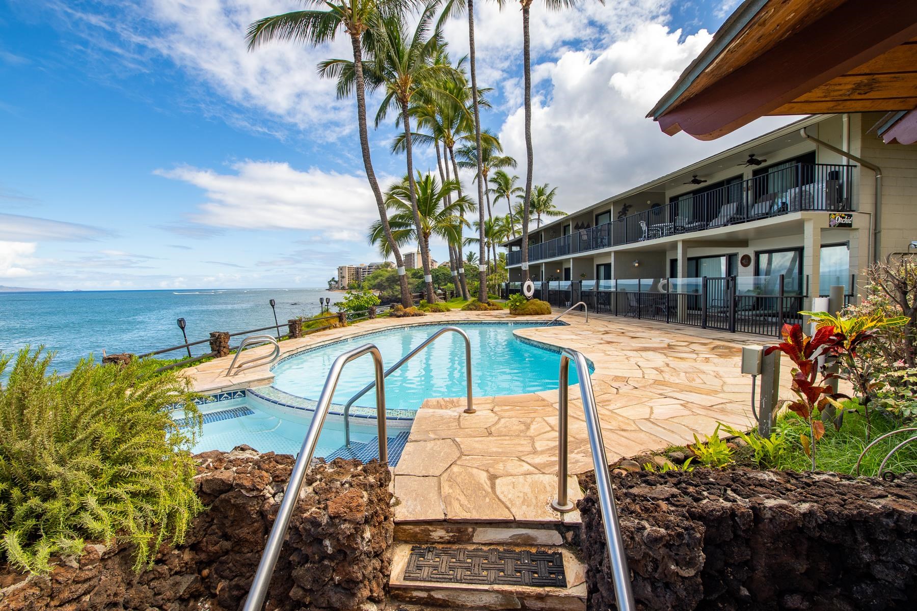 Noelani condo # 212B, Lahaina, Hawaii - photo 16 of 32