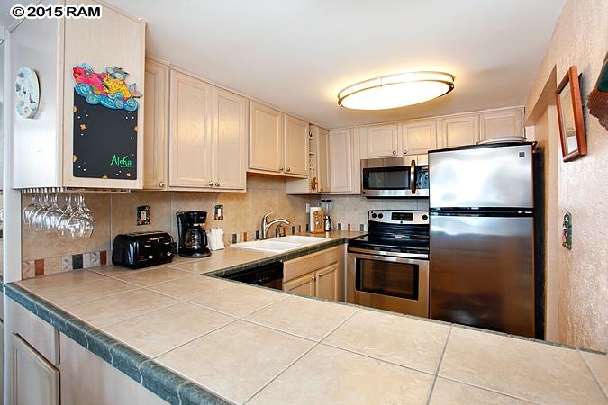 Noelani condo # 306A, Lahaina, Hawaii - photo 8 of 24