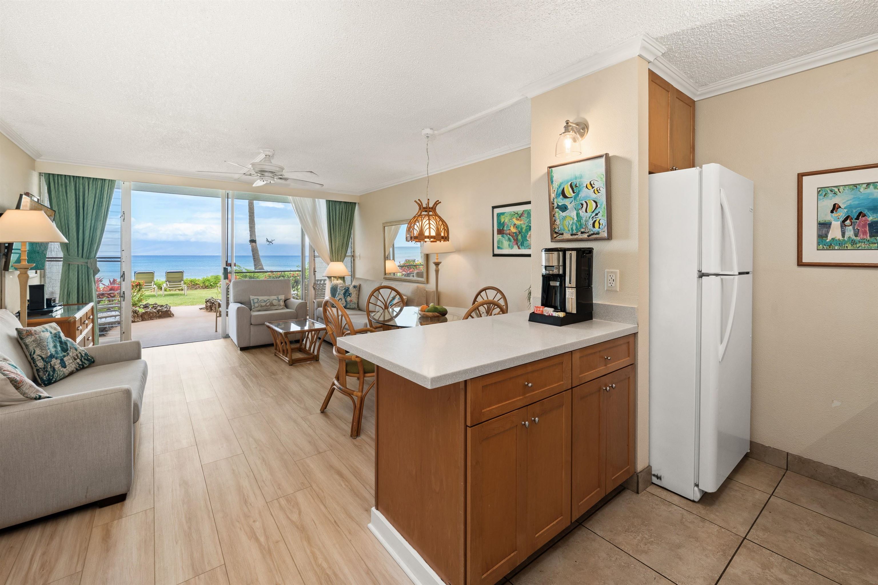 Napili Sunset condo # 119, Lahaina, Hawaii - photo 4 of 15