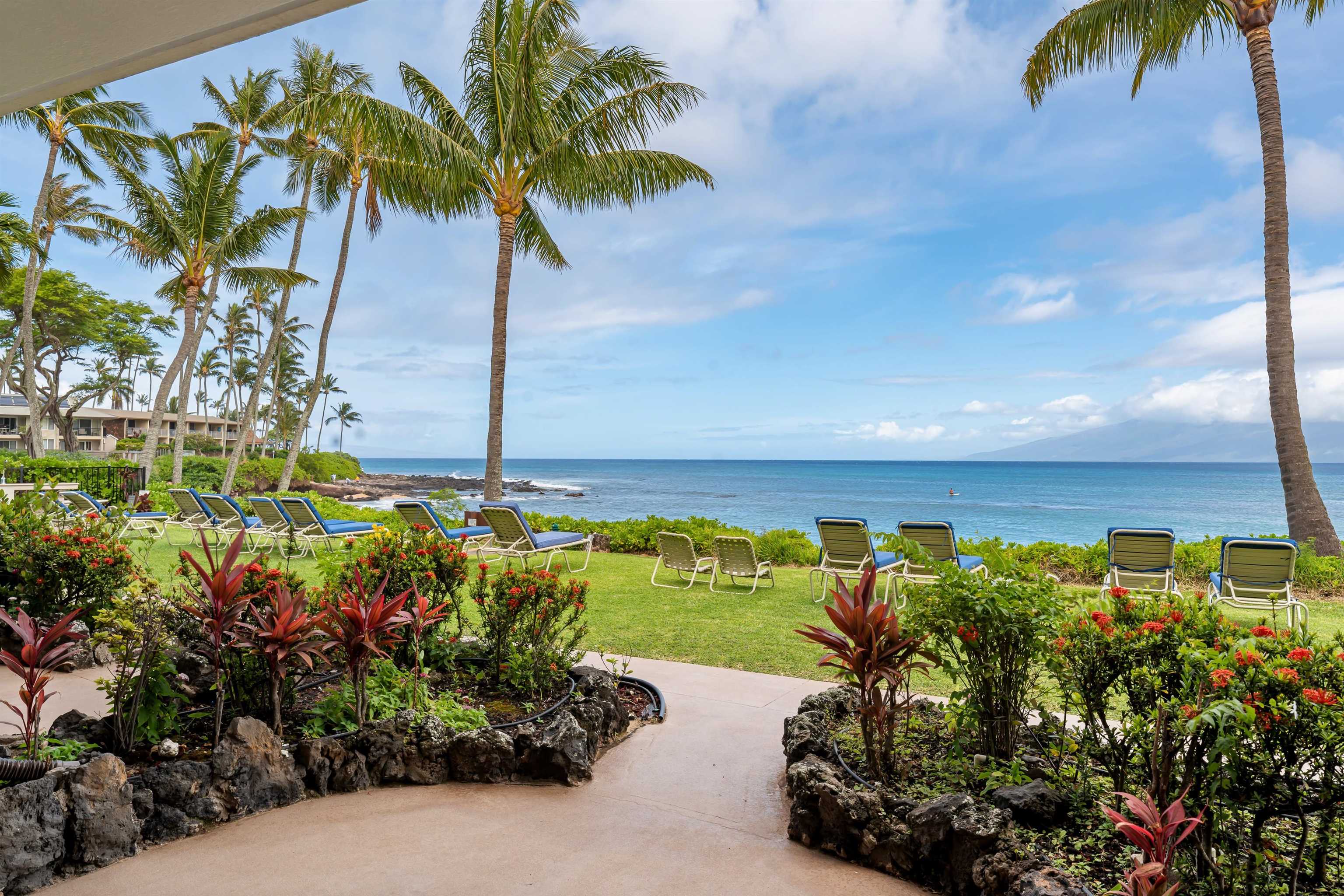 Napili Sunset condo # 119, Lahaina, Hawaii - photo 10 of 15