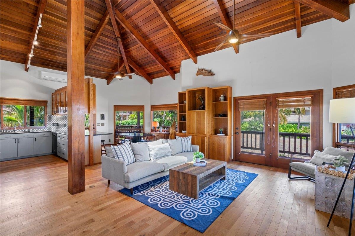 41  Pihaa St Kaanapali Hillside, Kaanapali home - photo 3 of 46