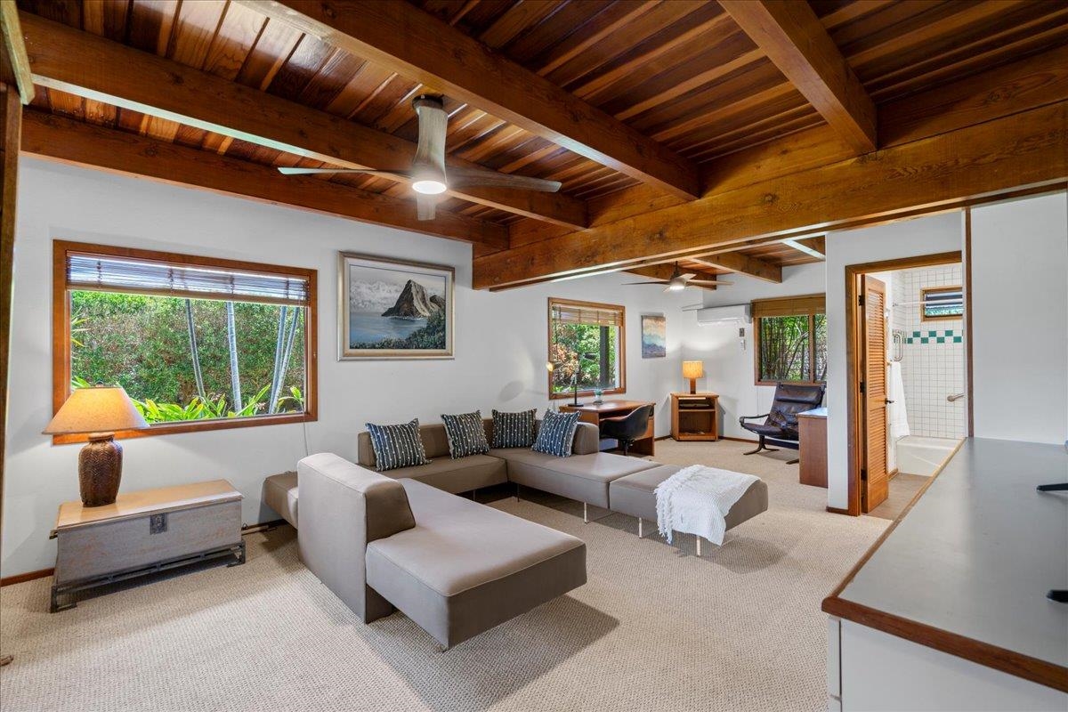 41  Pihaa St Kaanapali Hillside, Kaanapali home - photo 4 of 46