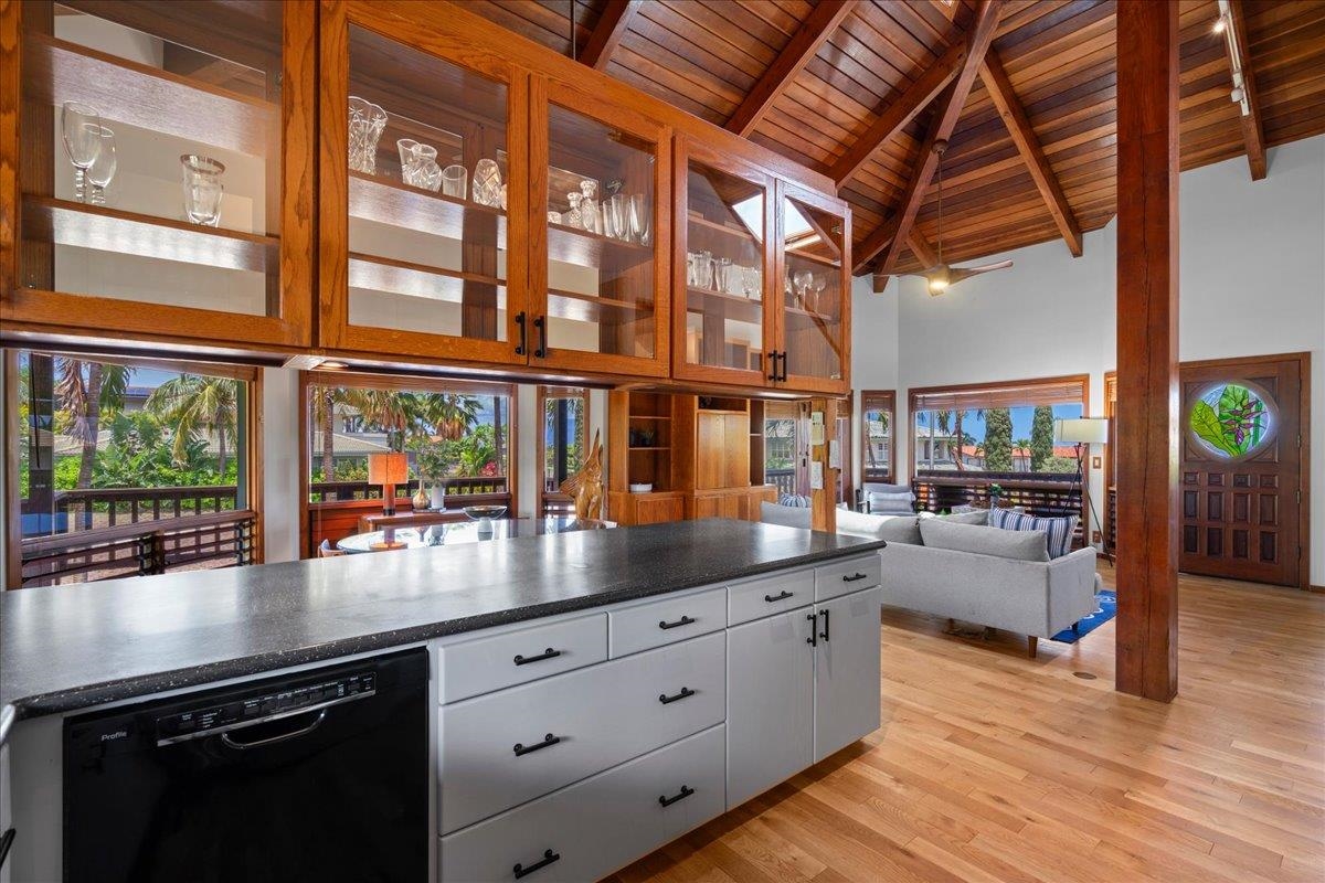 41  Pihaa St Kaanapali Hillside, Kaanapali home - photo 6 of 46