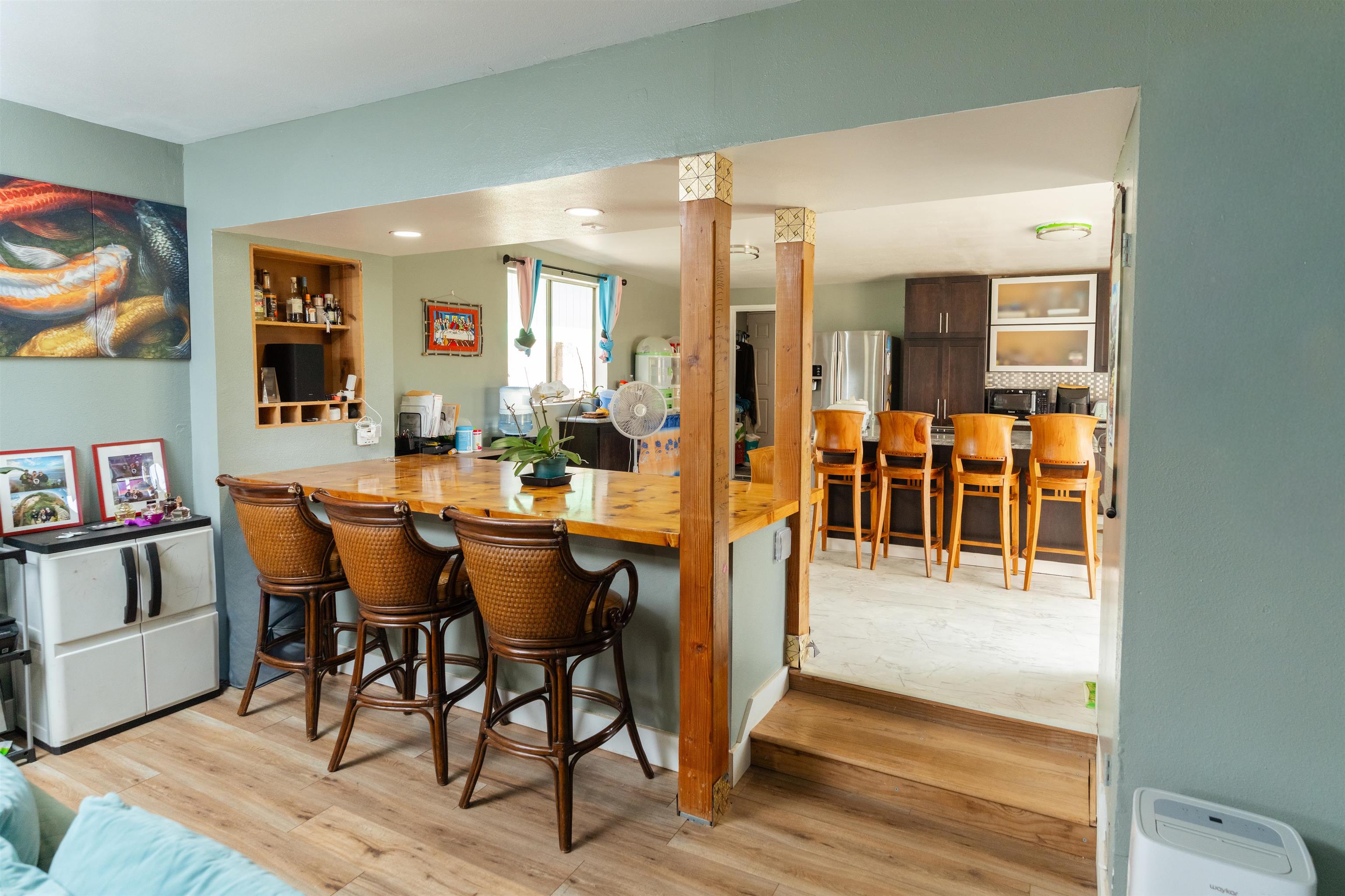 411  Iliahi St , Lanai home - photo 3 of 24