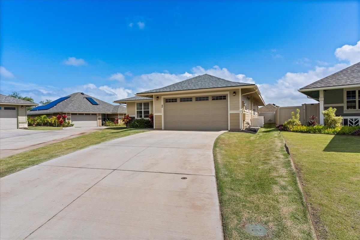 42  Alawa Pl Maui Lani, Kahului home - photo 2 of 50