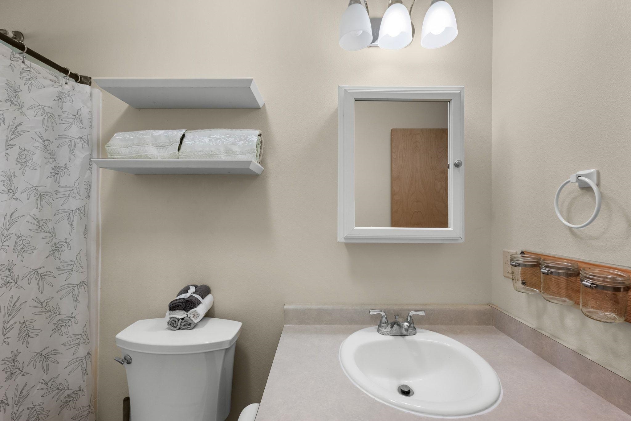 42  Kawai Ola Pl , Hana home - photo 24 of 36