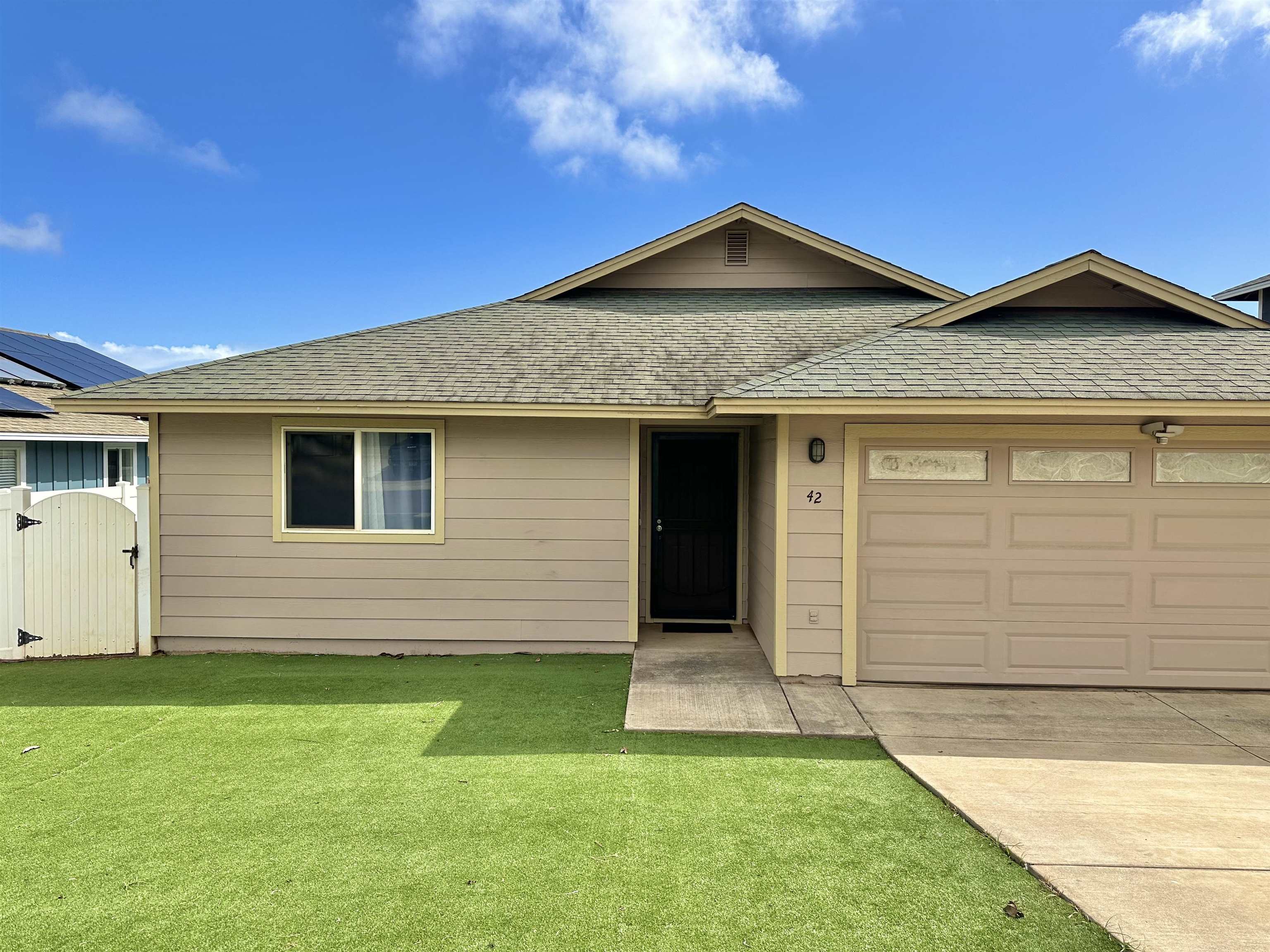 42  Makahakaha Loop , Wailuku home - photo 2 of 30