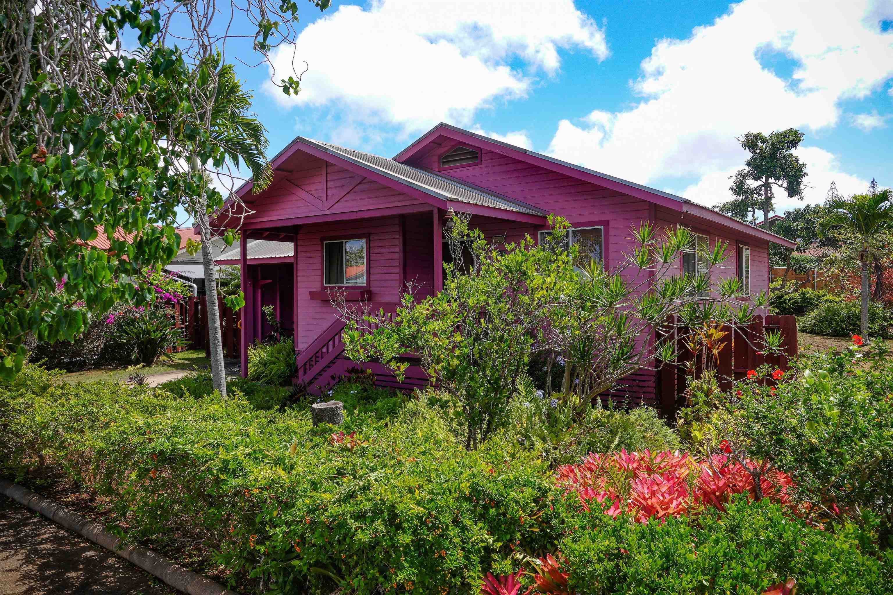 421  Lama St , Lanai home - photo 2 of 14