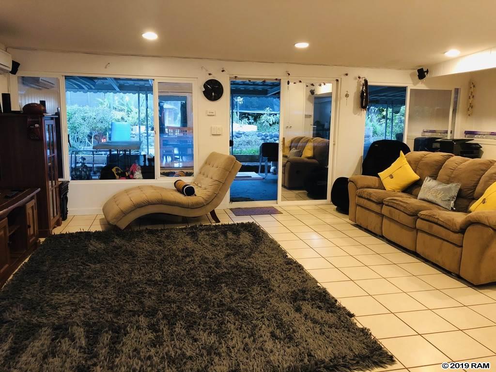 421  Pualani St , Wailuku home - photo 11 of 21