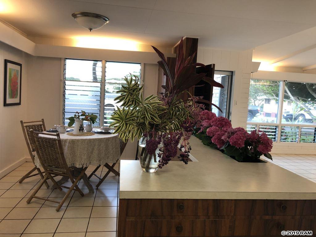 421  Pualani St , Wailuku home - photo 4 of 21