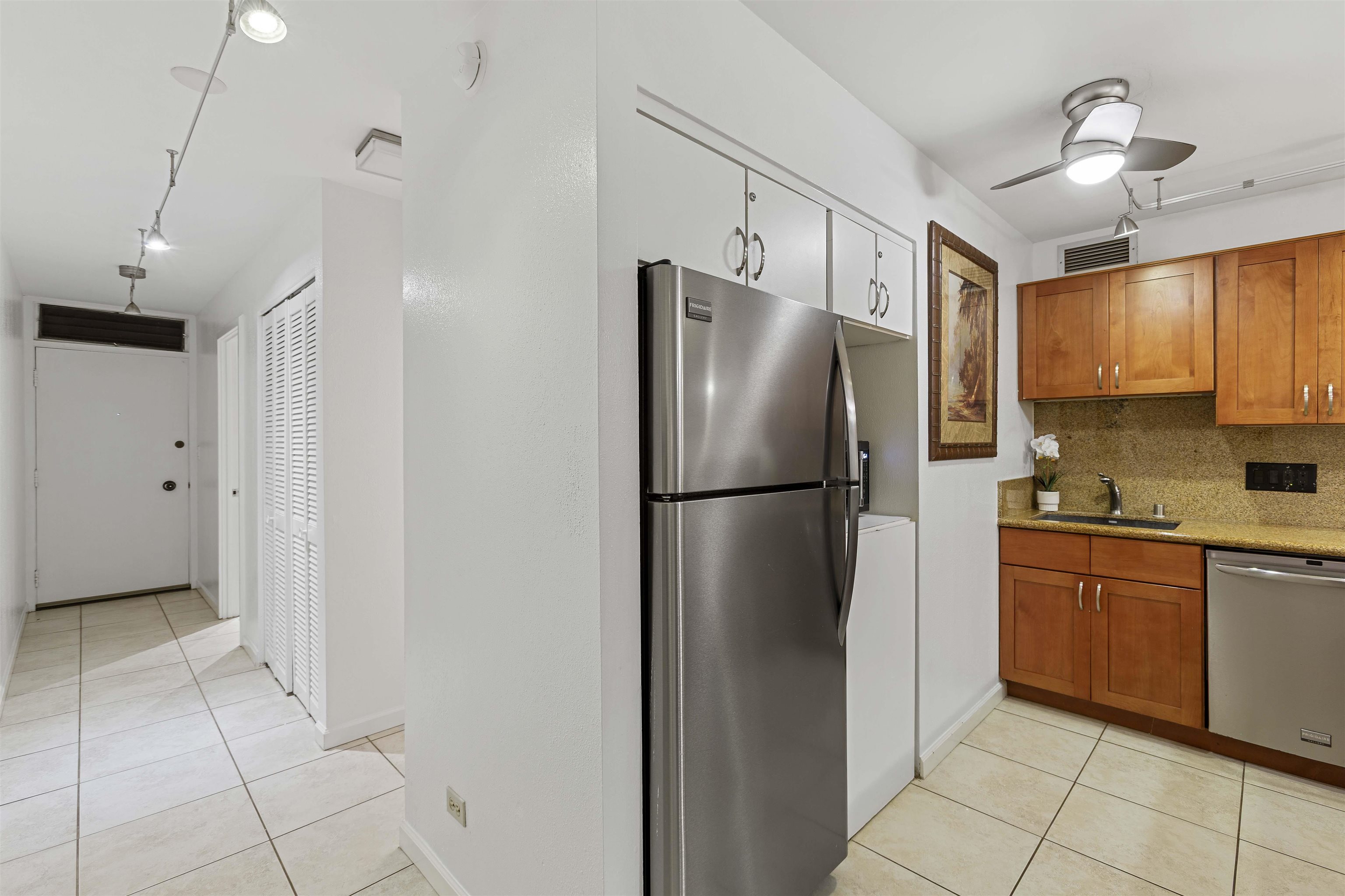 Kahana Villa condo # E 210, Lahaina, Hawaii - photo 32 of 44