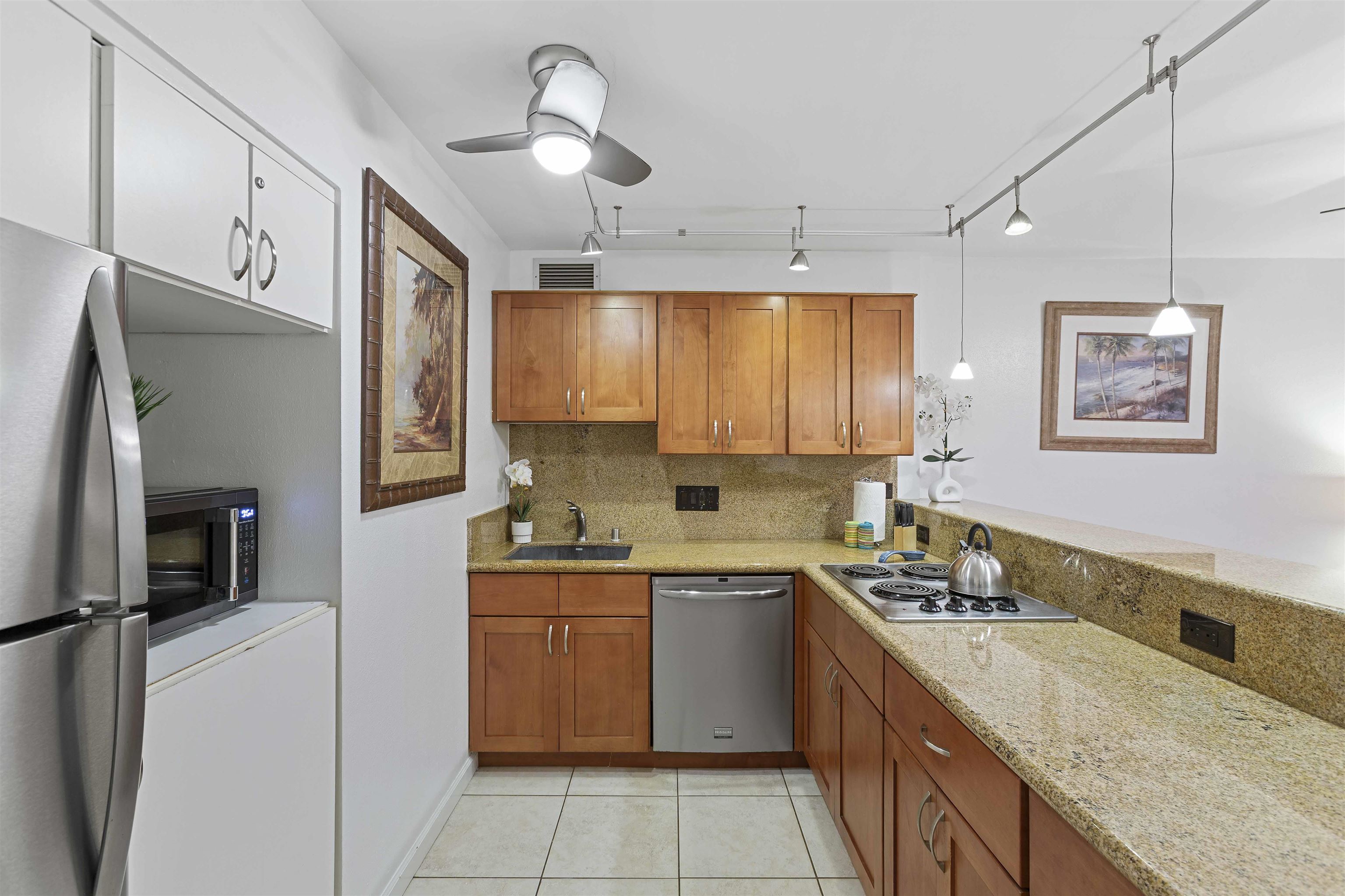 Kahana Villa condo # E 210, Lahaina, Hawaii - photo 33 of 44