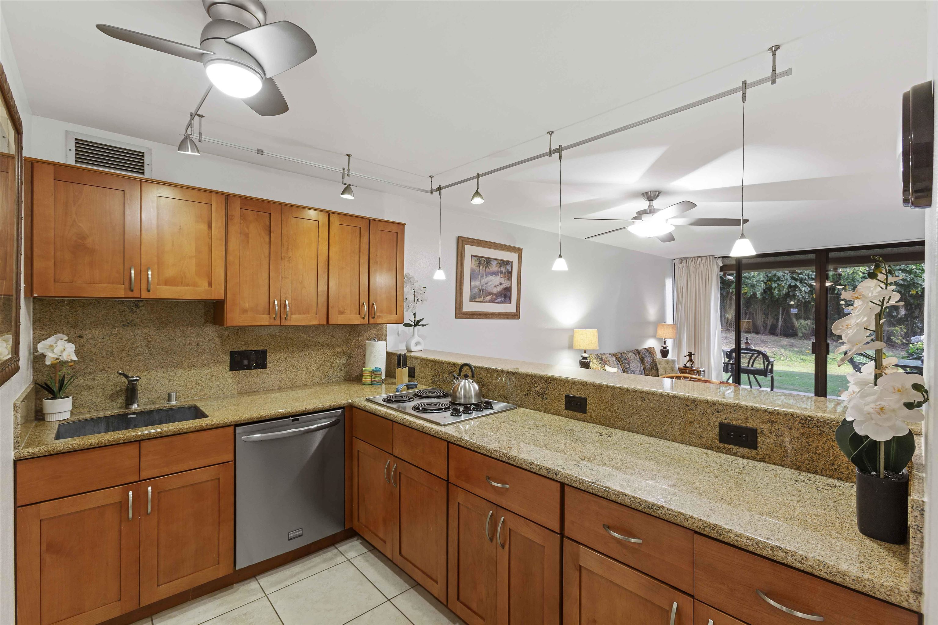 Kahana Villa condo # E 210, Lahaina, Hawaii - photo 34 of 44