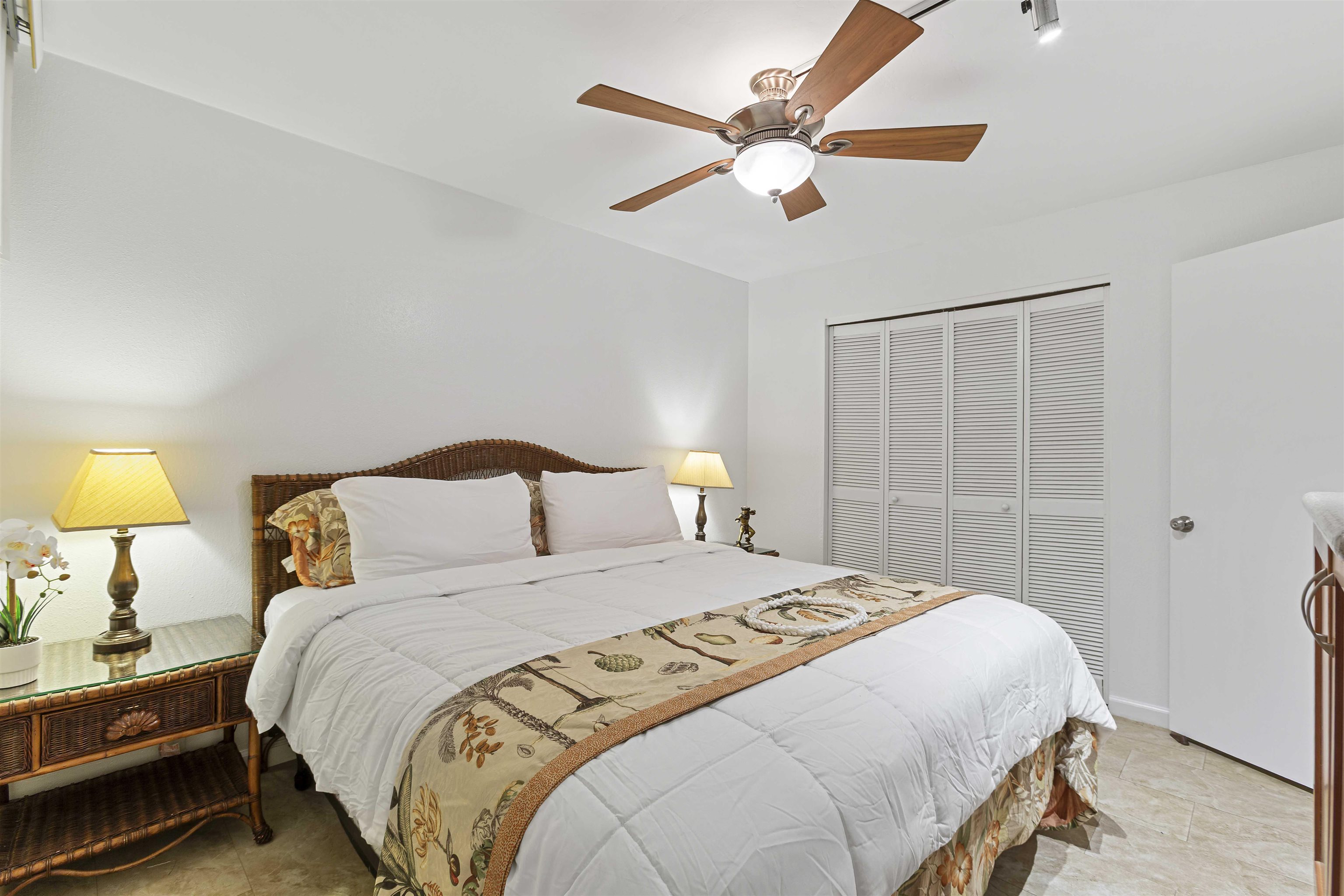 Kahana Villa condo # E 210, Lahaina, Hawaii - photo 8 of 44