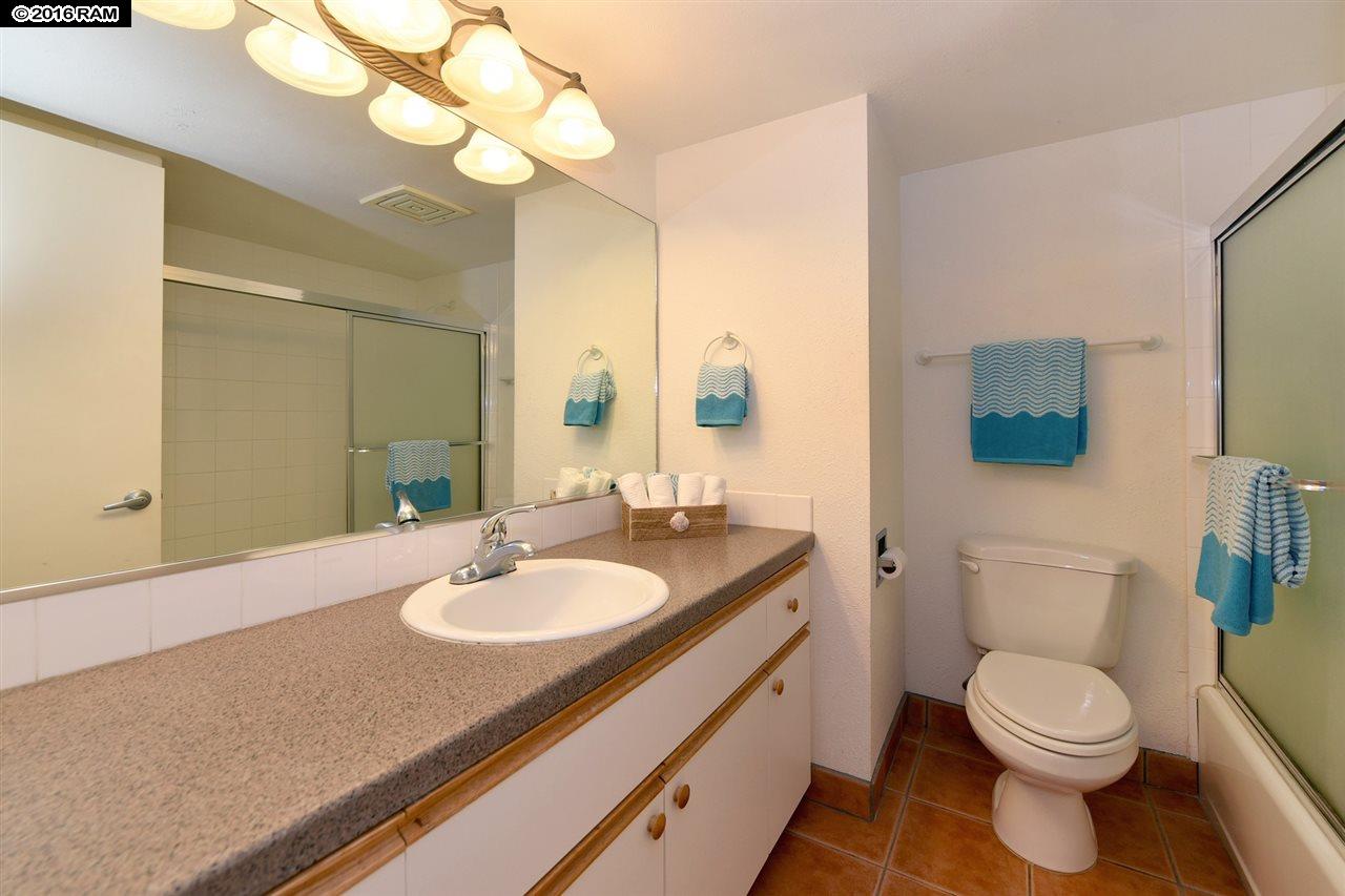 Kahana Villa condo # F203, Lahaina, Hawaii - photo 13 of 22