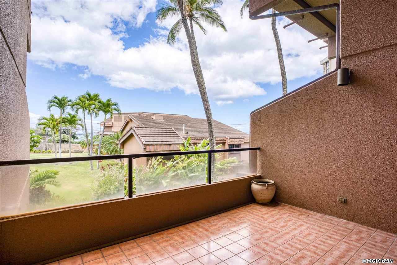 Kahana Villa condo # F-207, Lahaina, Hawaii - photo 5 of 30