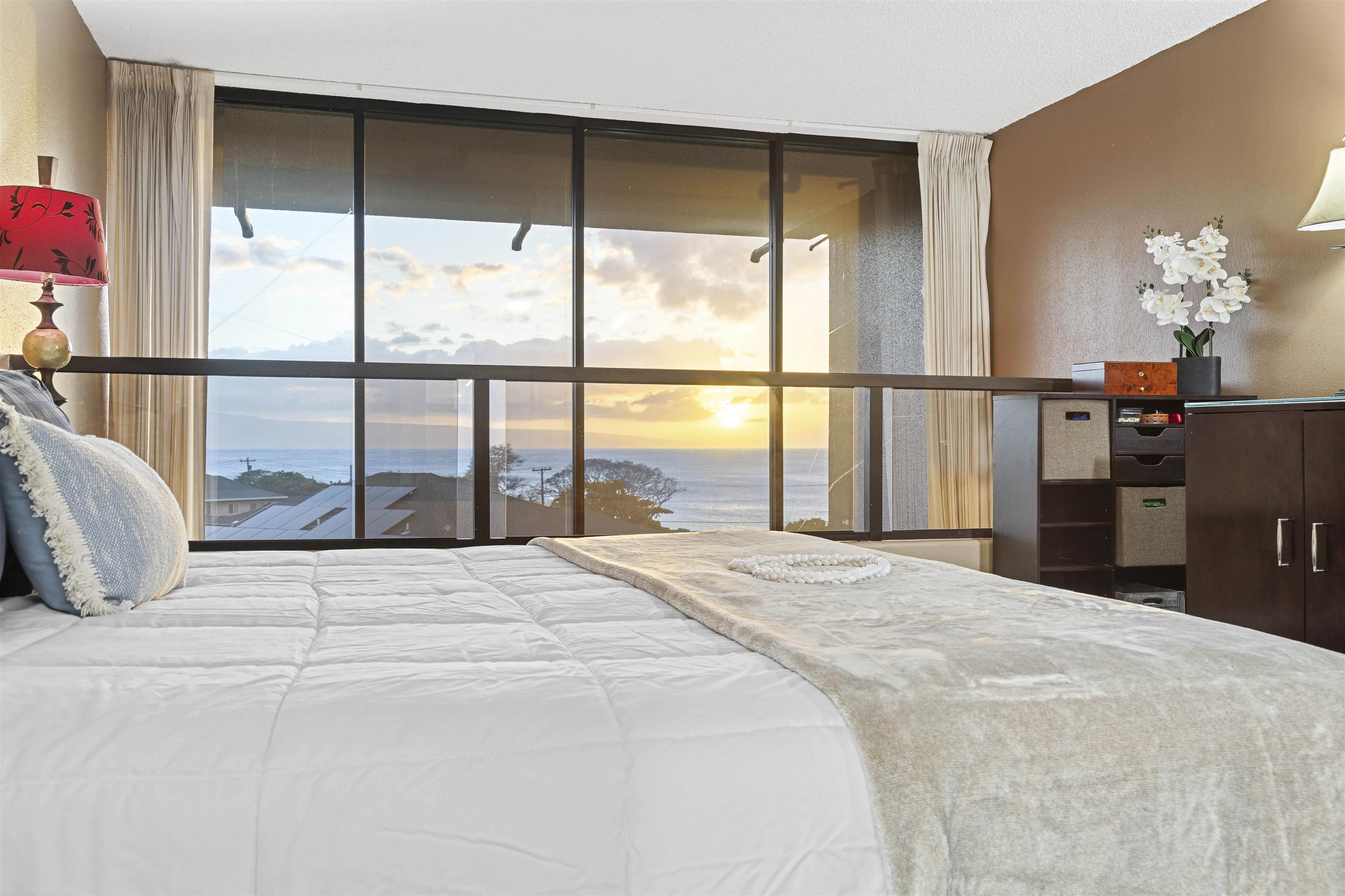 Kahana Villa condo # F402, Lahaina, Hawaii - photo 4 of 50