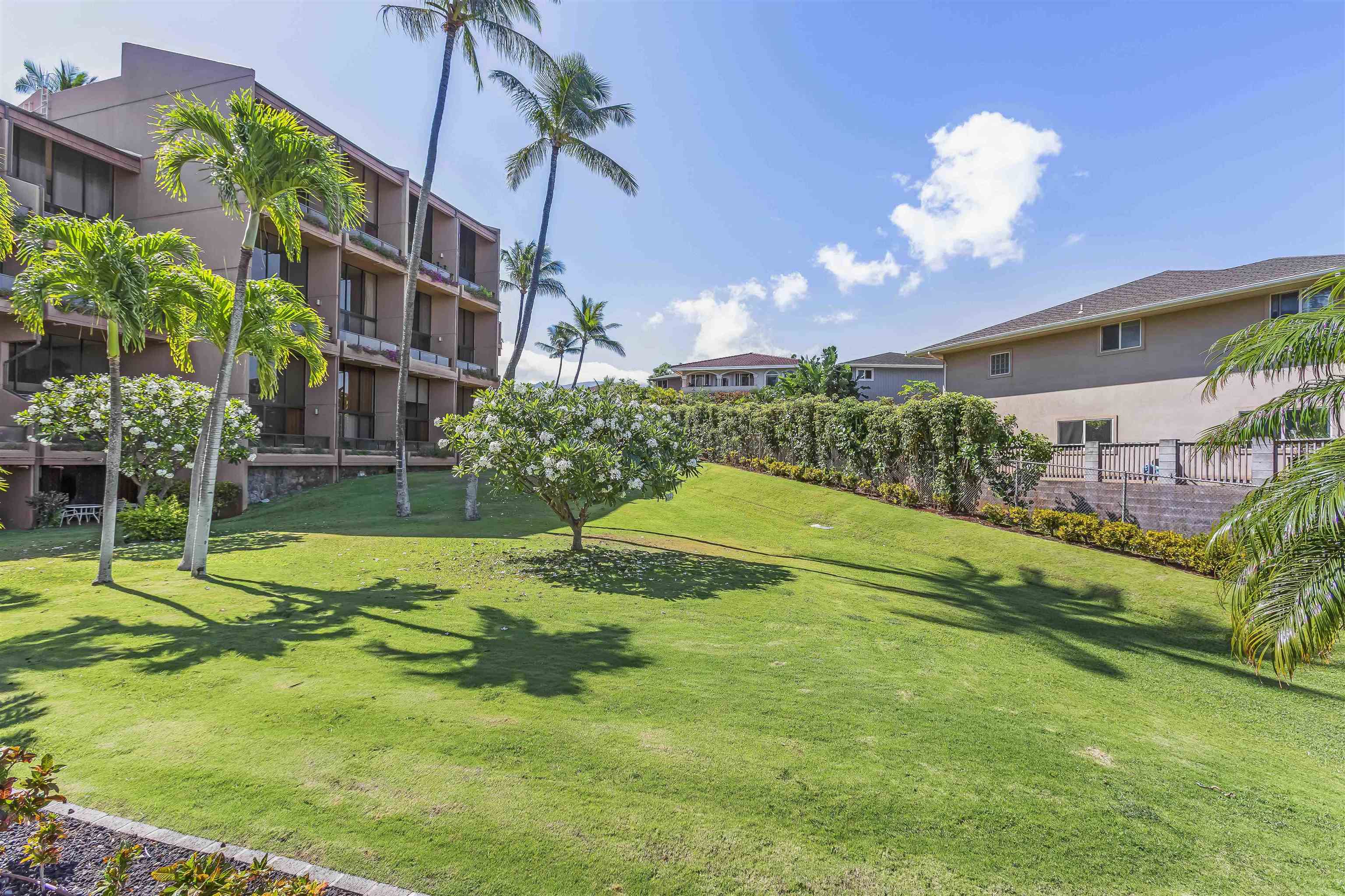 Kahana Villa condo # F402, Lahaina, Hawaii - photo 46 of 50