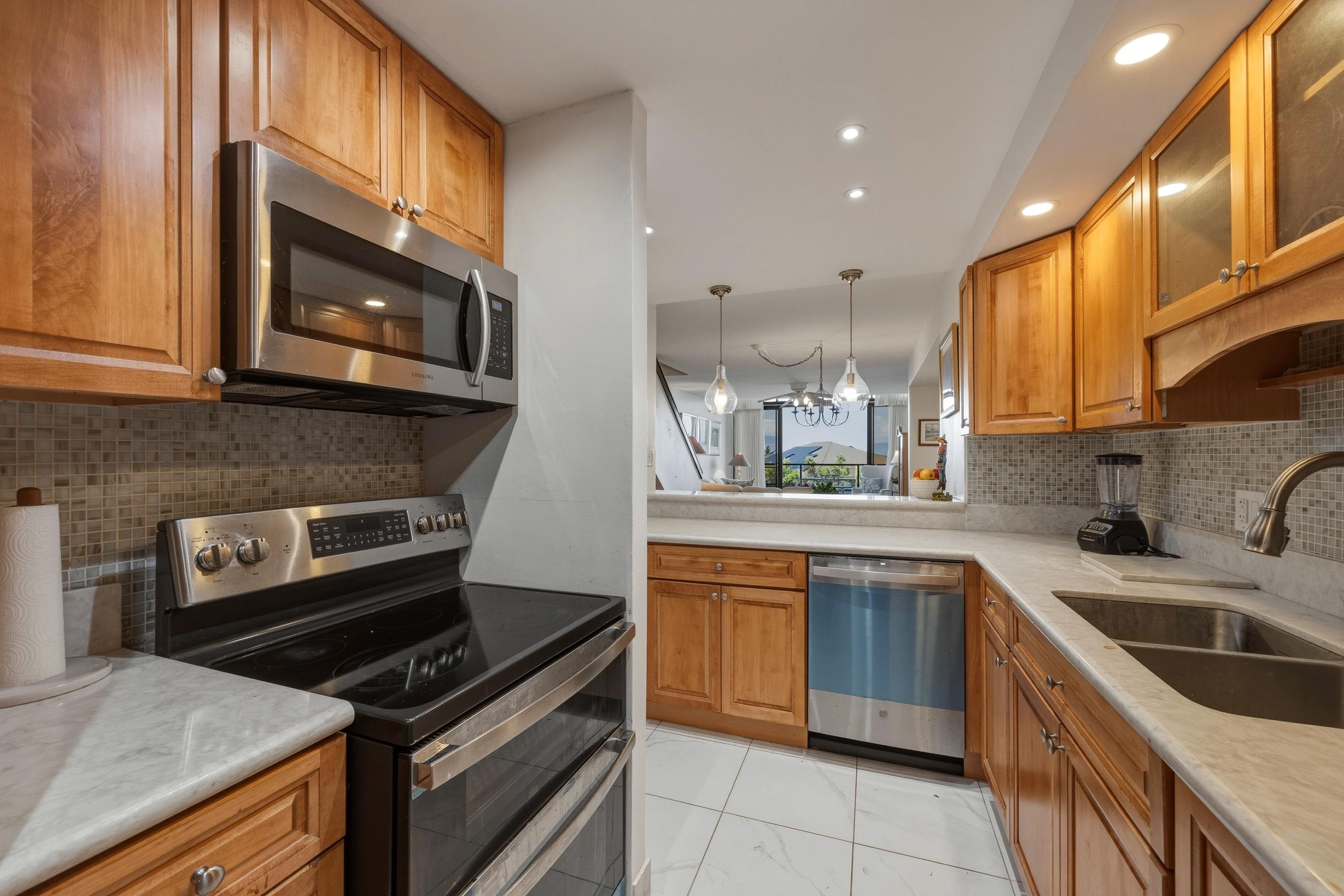 Kahana Villa condo # F403, Lahaina, Hawaii - photo 14 of 50