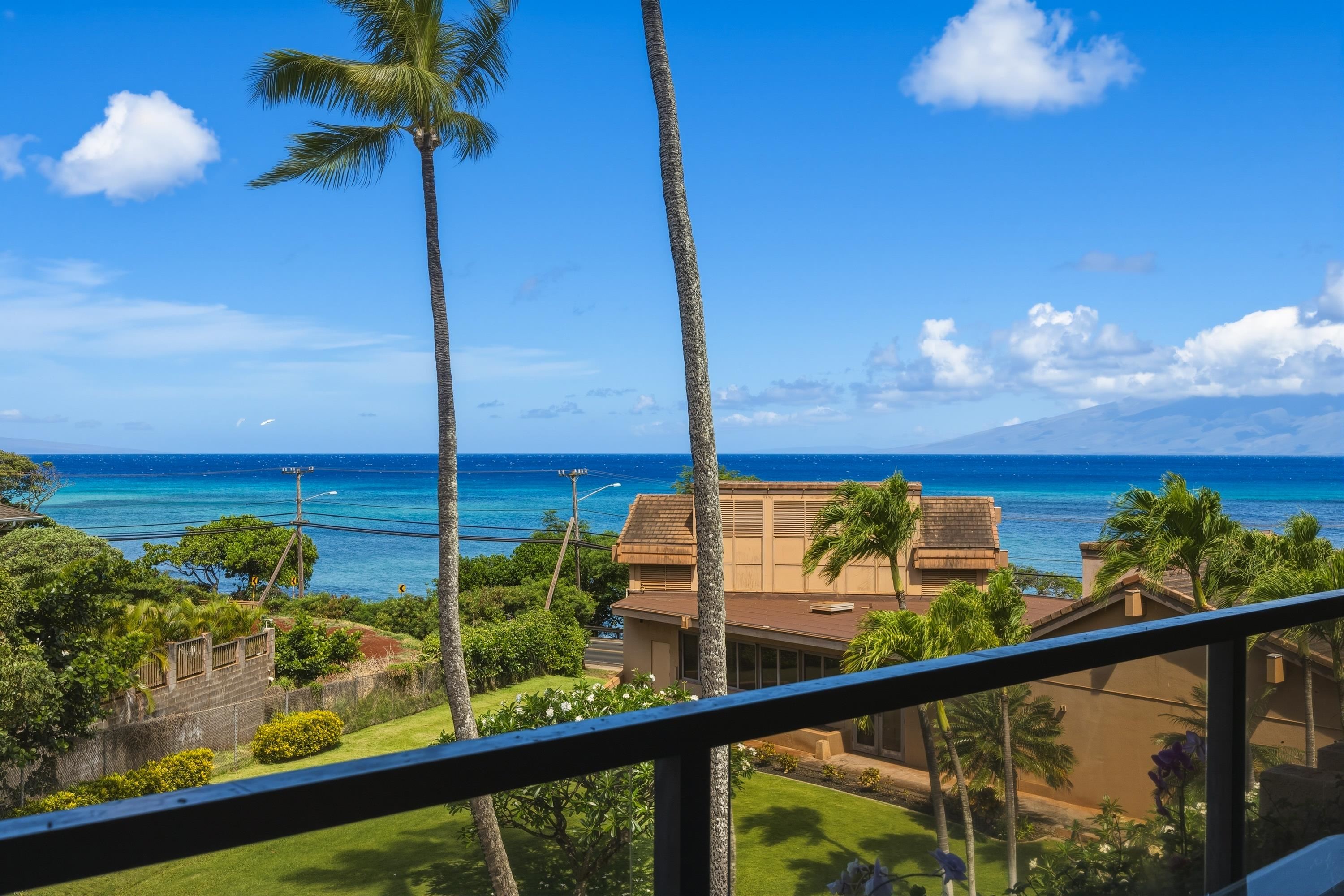 Kahana Villa condo # F403, Lahaina, Hawaii - photo 3 of 50