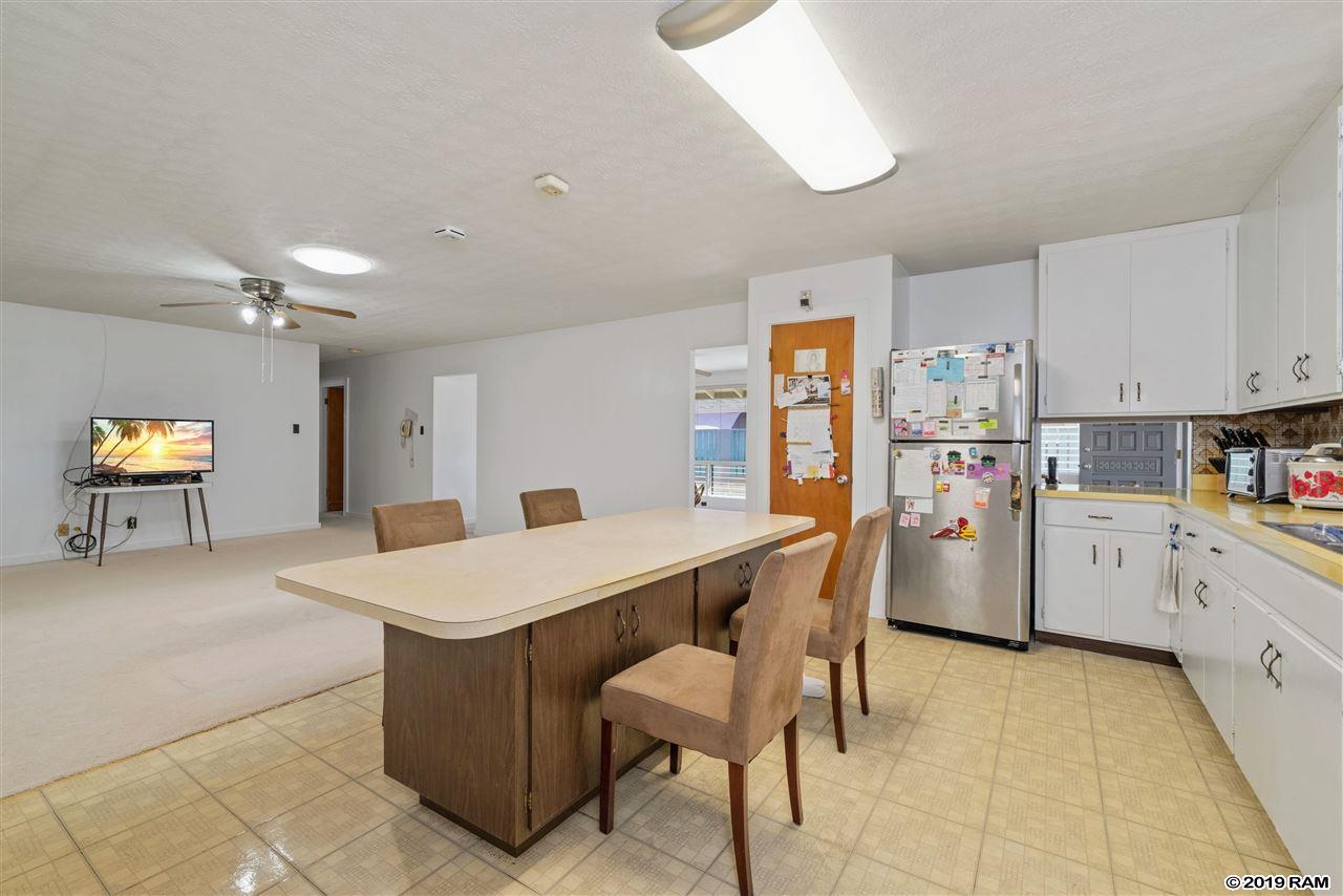 426  Mokapu St , Kahului home - photo 11 of 25