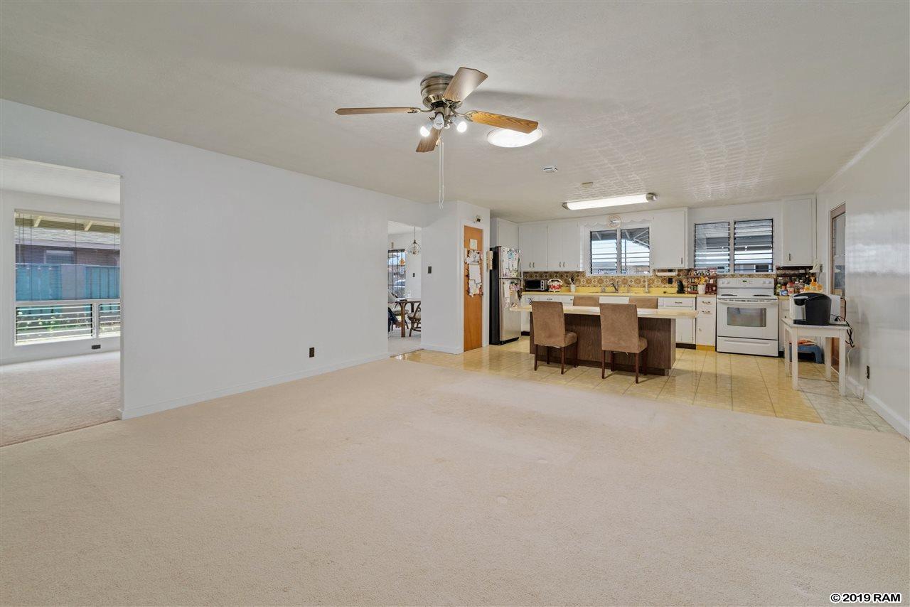 426  Mokapu St , Kahului home - photo 12 of 25
