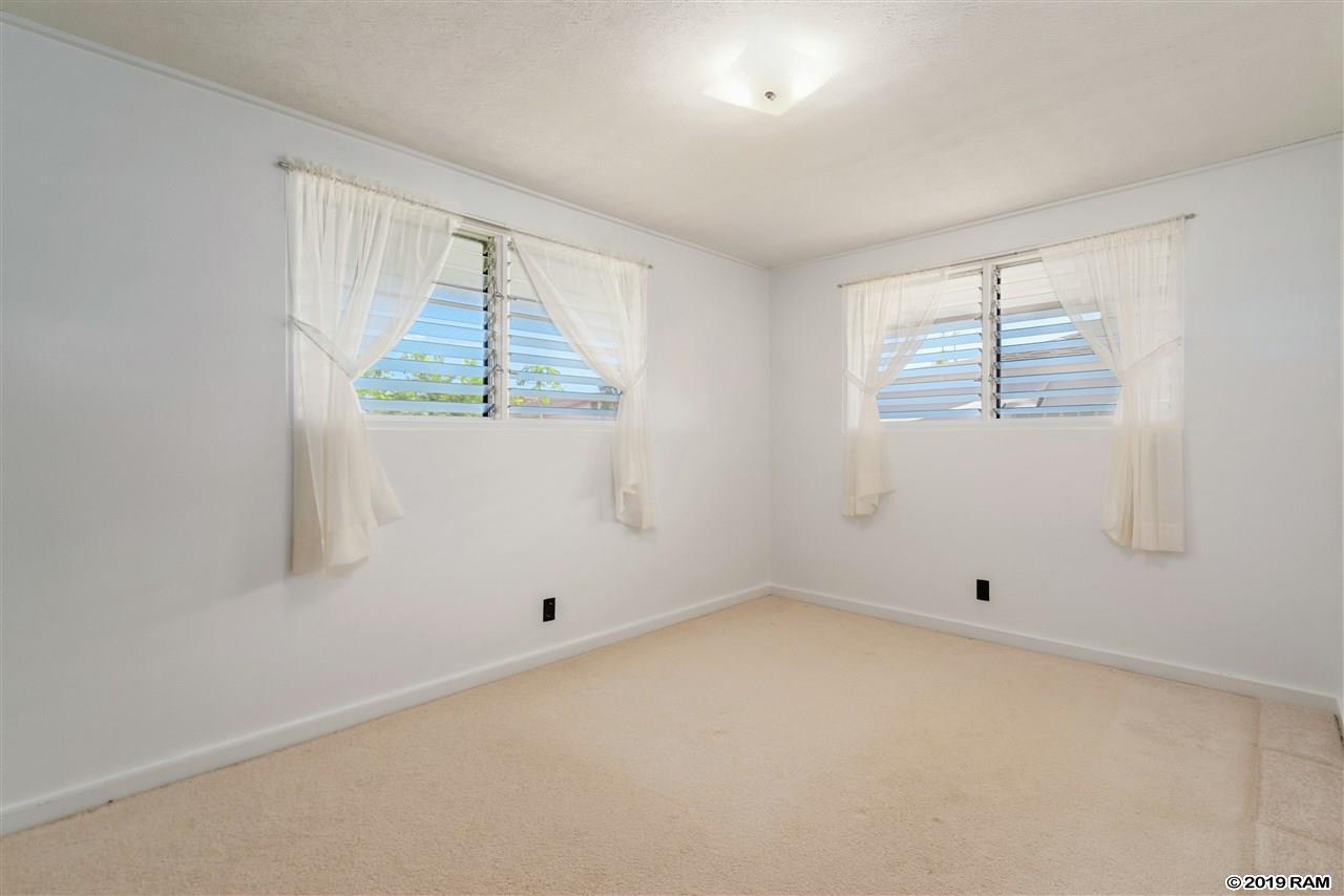 426  Mokapu St , Kahului home - photo 14 of 25