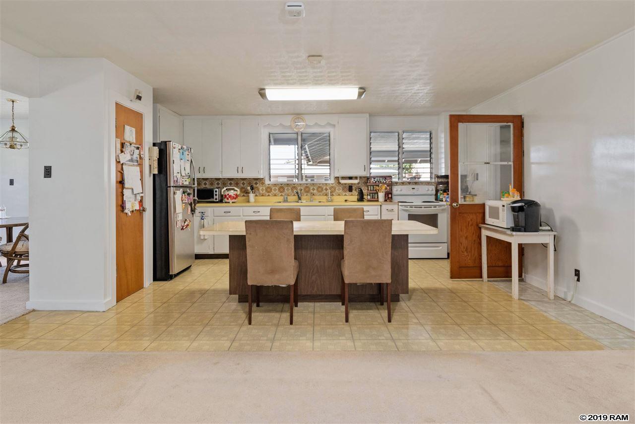 426  Mokapu St , Kahului home - photo 8 of 25