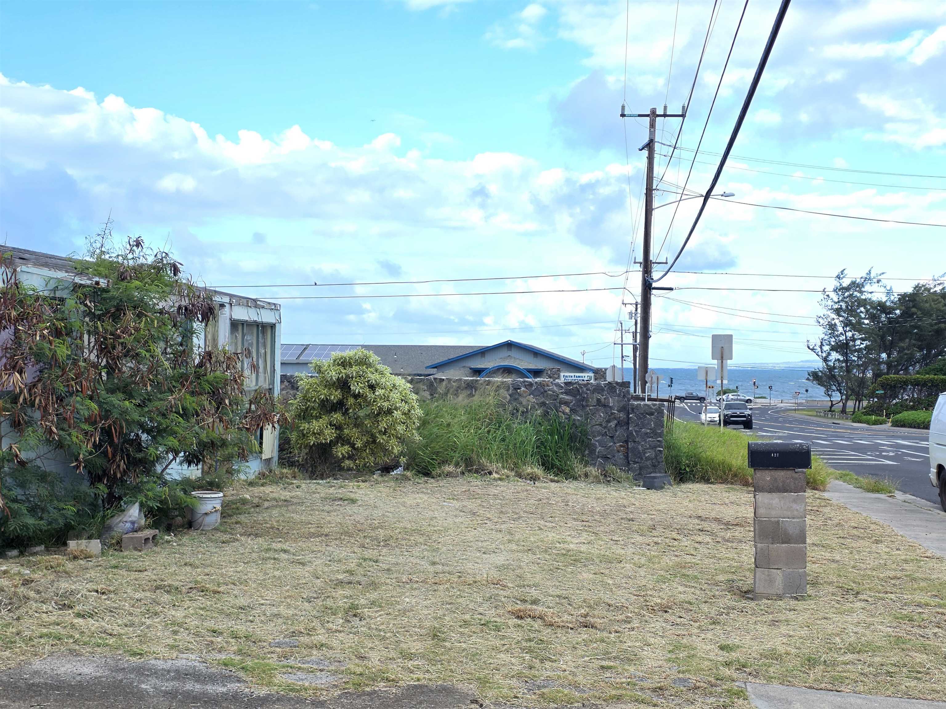 427  Kanaloa Ave Kanaloa Avenue, Kahului home - photo 2 of 6