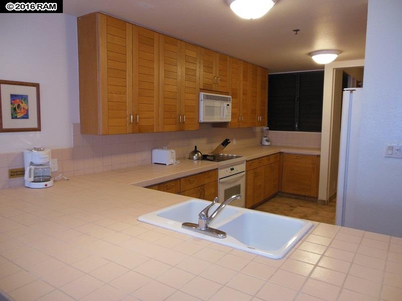 Sands of Kahana condo # 243, Lahaina, Hawaii - photo 5 of 25