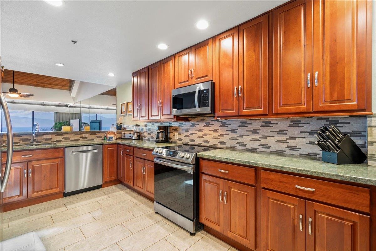 Sands of Kahana condo # 281, Lahaina, Hawaii - photo 13 of 49