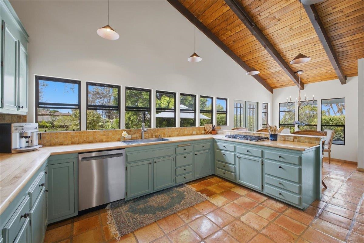 43  Lopaka Pl Lower Kula, Kula/Ulupalakua/Kanaio home - photo 20 of 50