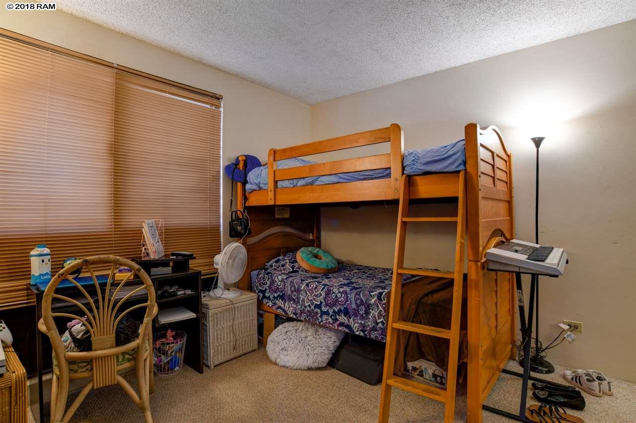 Kahana Manor condo # 201, Lahaina, Hawaii - photo 12 of 22