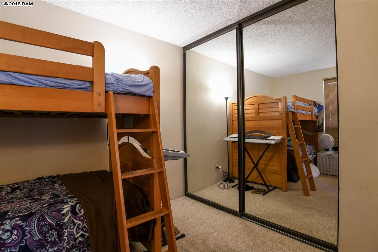 Kahana Manor condo # 201, Lahaina, Hawaii - photo 13 of 22